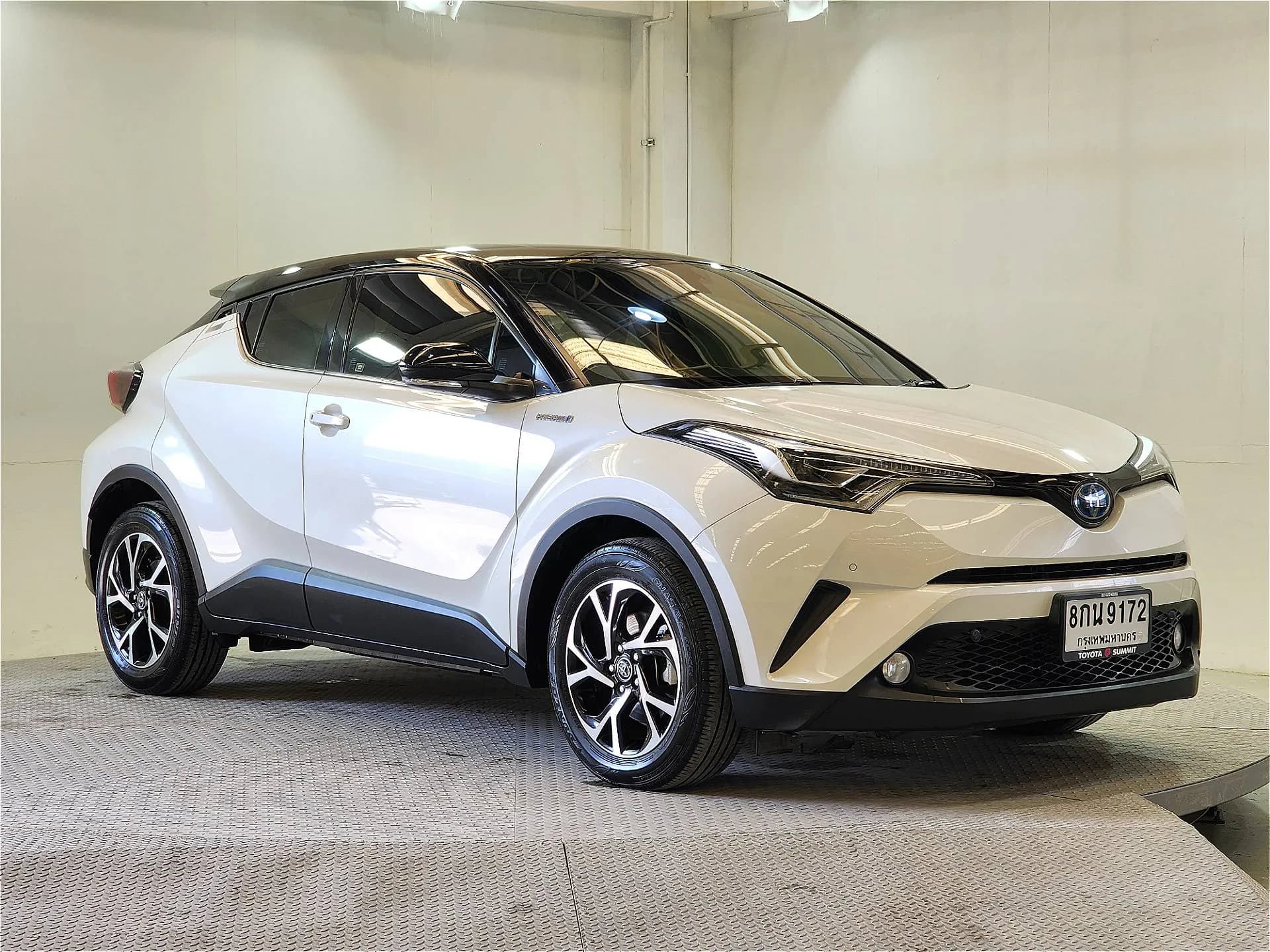 Carousel thumbnail 4