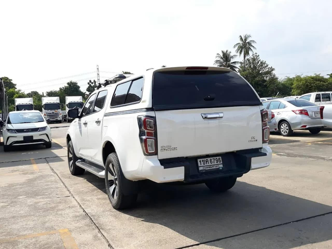 Carousel thumbnail 4